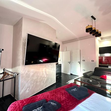 Apartment Moro ไพราน ภายนอก รูปภาพ