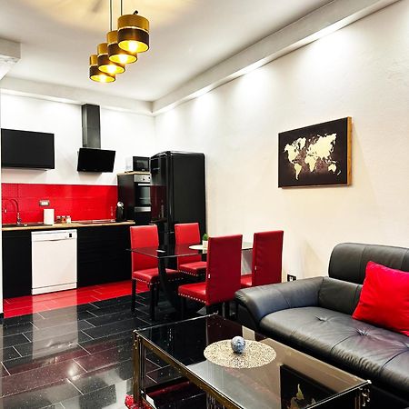 Apartment Moro ไพราน ภายนอก รูปภาพ