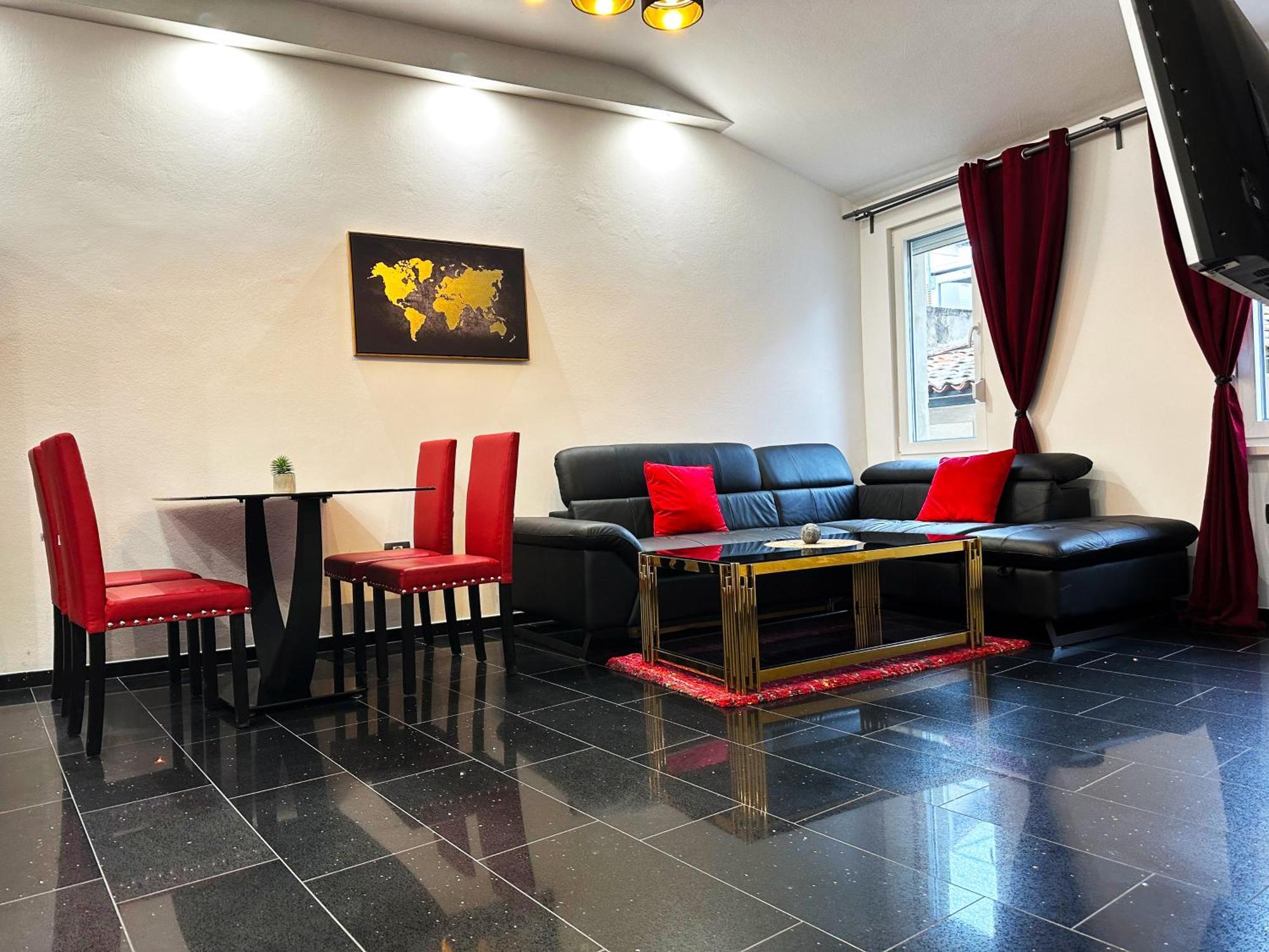 Apartment Moro ไพราน ภายนอก รูปภาพ